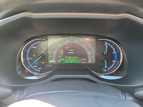 Used 2025 Toyota RAV4 LE image 25