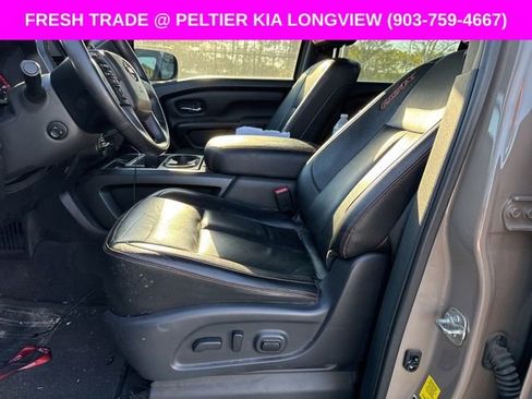 Used 2021 Nissan Titan PRO-4X w/ Pro-4x Convenience Package image 12