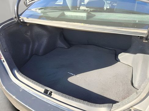 Used 2019 Toyota Corolla SE w/ Carpet Mat Package (TMS) image 29