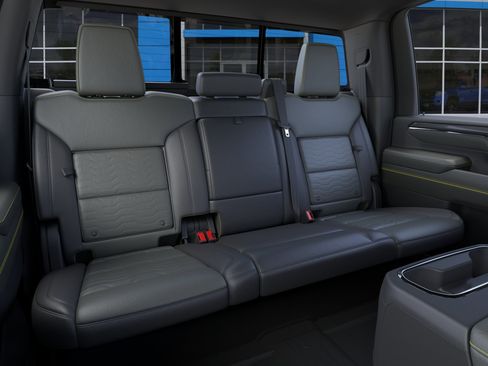 New 2026 Chevrolet Silverado 2500 ZR2 w/ LPO, Dark Essentials Package AWD/4WD image 17