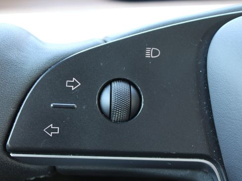 Used 2021 Tesla Model S Plaid image 13