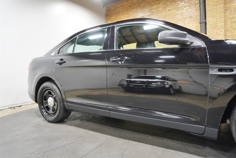 Used 2016 Ford Taurus Police Interceptor AWD image 9