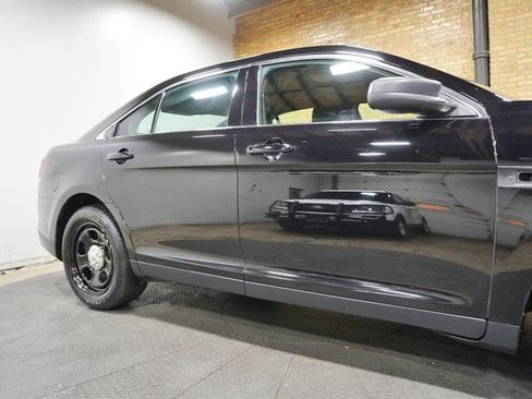 Used 2016 Ford Taurus Police Interceptor AWD image 9