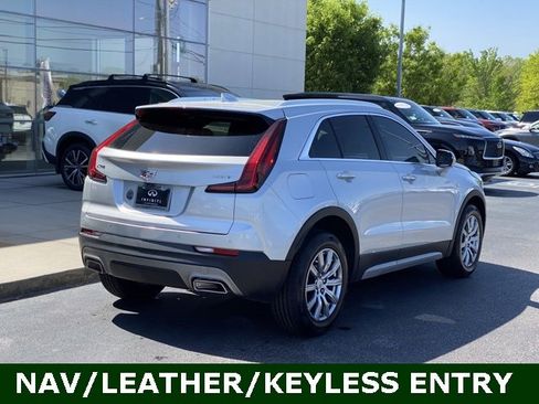 Used 2022 Cadillac XT4 Premium Luxury w/ Enhanced Visibility Package image 7