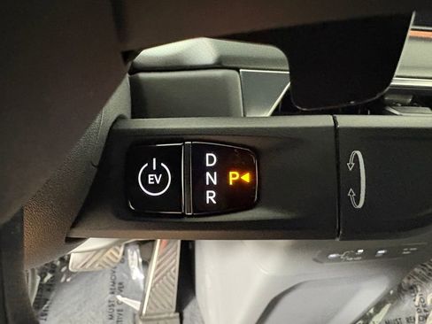 Used 2025 Kia EV9 GT-Line image 21