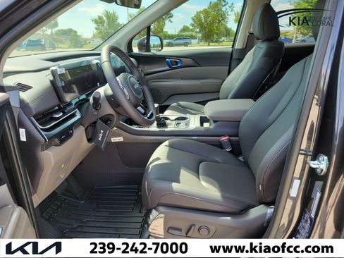 New 2026 Kia Carnival FWD image 22