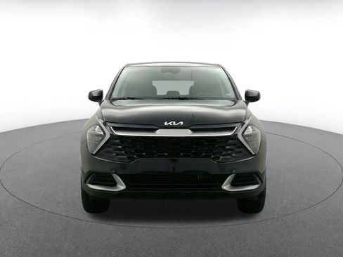 Used 2025 Kia Sportage LX FWD image 2