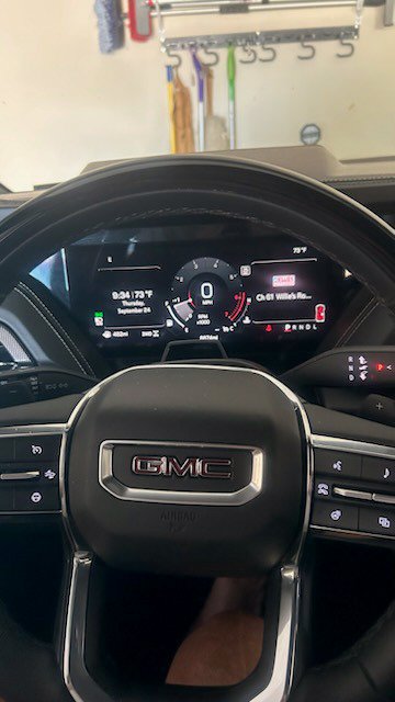 Used 2026 GMC Yukon Elevation w/ Elevation Premium Package AWD/4WD image 10
