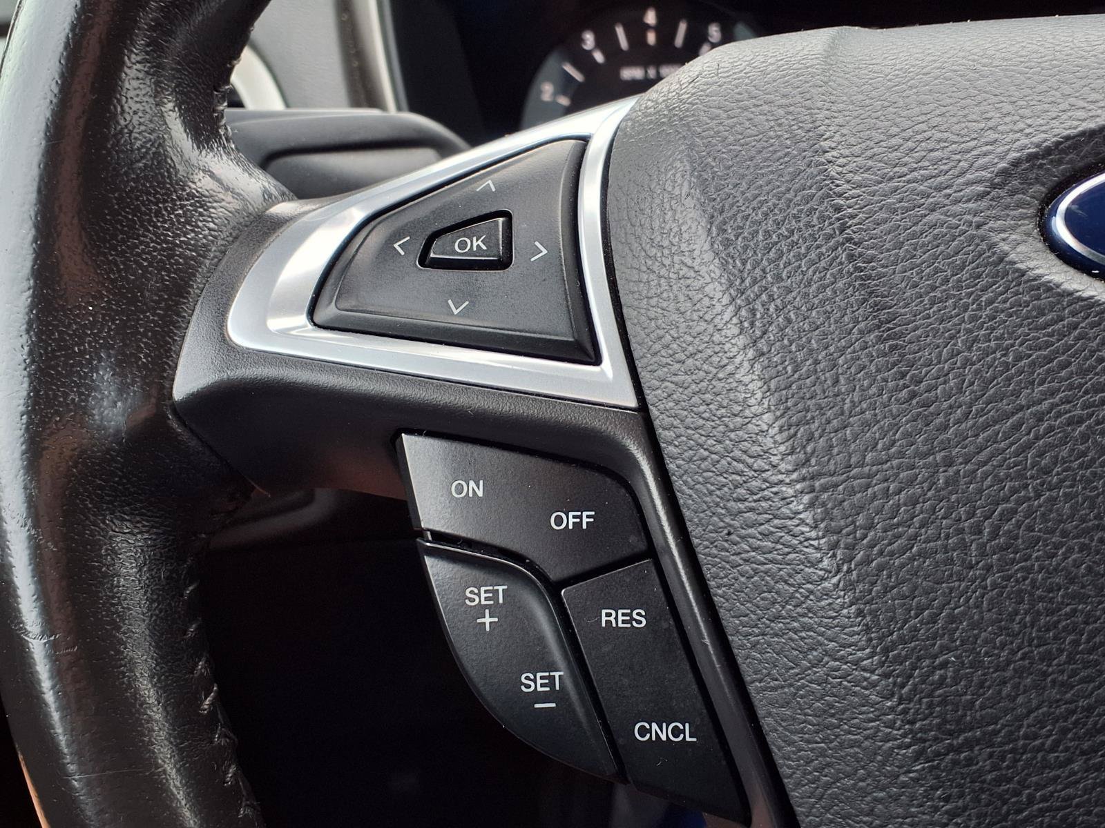 Used 2014 Ford Fusion SE w/ Equipment Group 202A FWD image 27