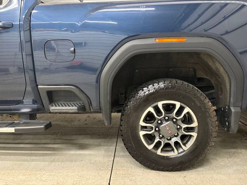 Used 2021 GMC Sierra 2500 SLE w/ SLE Value Package; AWD/4WD image 8
