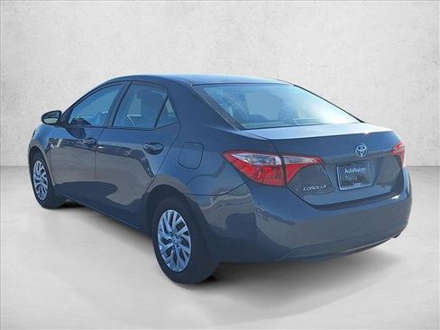 Used 2017 Toyota Corolla LE image 9