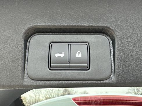 New 2026 Nissan Rogue SV w/ Cold Weather Package AWD/4WD image 18