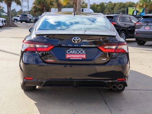 Used 2023 Toyota Camry SE image 19