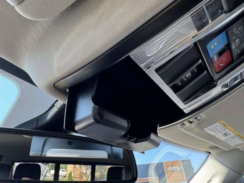 Used 2024 RAM 2500 Laramie image 19