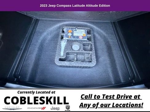 Used 2023 Jeep Compass Altitude image 14