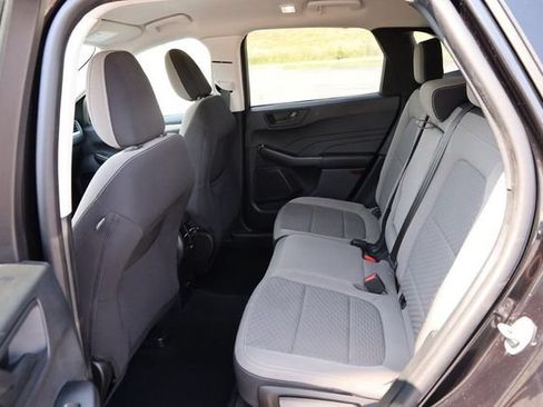 Certified 2022 Ford Escape SE w/ SE Sport Appearance Package FWD image 10