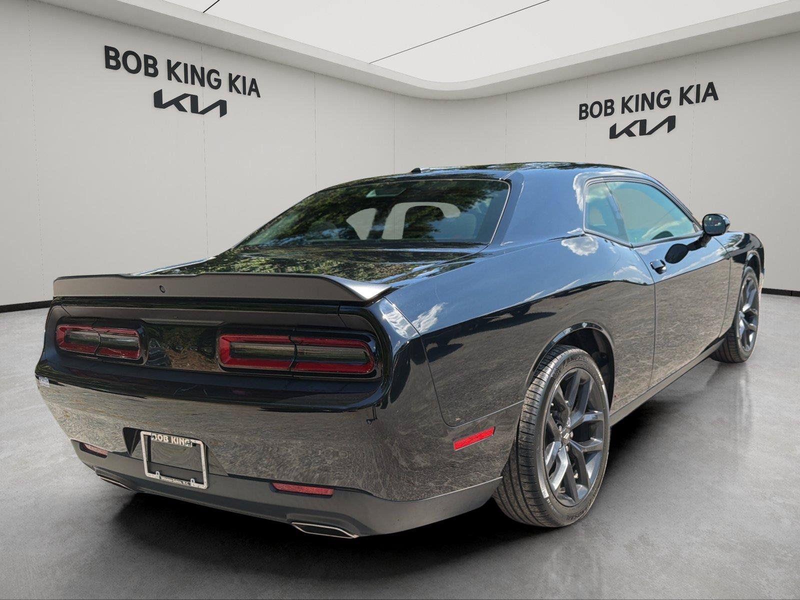 Used 2022 Dodge Challenger SXT w/ Blacktop Package RWD image 5