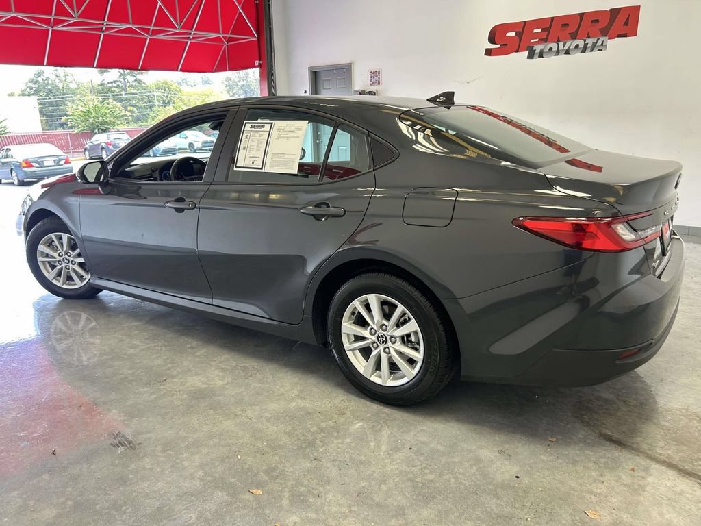 Used 2025 Toyota Camry LE FWD image 6