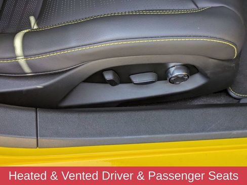 Used 2025 Chevrolet Corvette Z06 w/ Stealth Interior Trim Package RWD image 37
