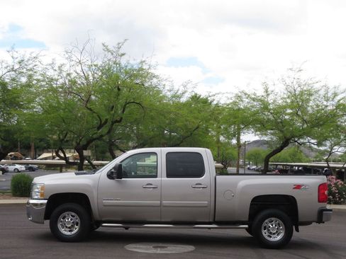 Used 2008 Chevrolet Silverado 2500 LTZ w/ Safety Package image 2