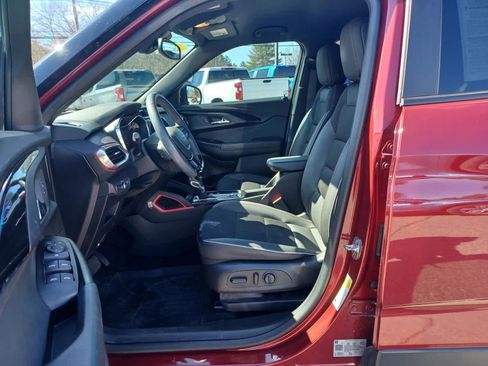 Used 2023 Chevrolet TrailBlazer RS w/ Convenience Package image 7