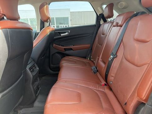 Used 2018 Ford Edge Titanium w/ Equipment Group 302A image 24
