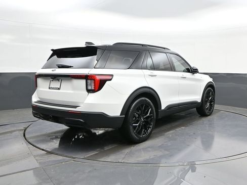 New 2025 Ford Explorer ST-Line w/ Premium Package image 11