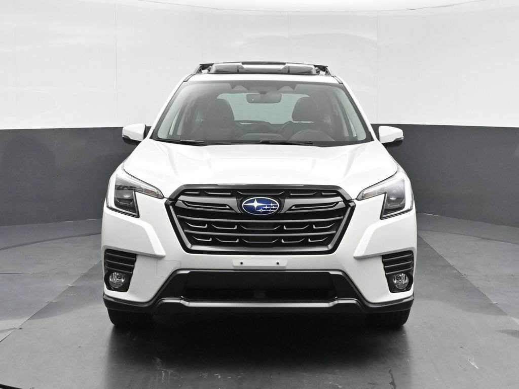 Used 2022 Subaru Forester Limited AWD/4WD image 2
