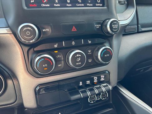 Used 2019 RAM 1500 Big Horn AWD/4WD image 23