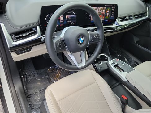 Used 2023 BMW X1 xDrive28i w/ Convenience Package AWD/4WD image 13