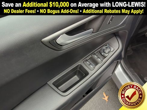 Used 2020 Ford Edge SE image 16