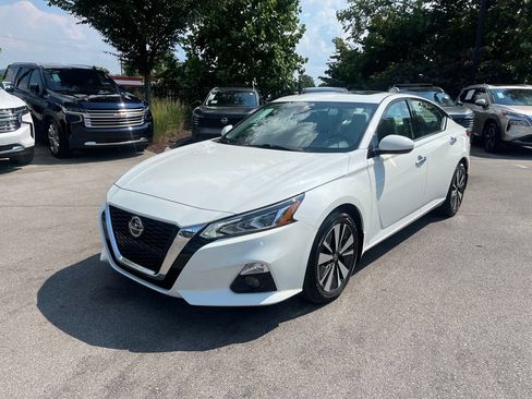 Used 2022 Nissan Altima 2.5 SL FWD image 3
