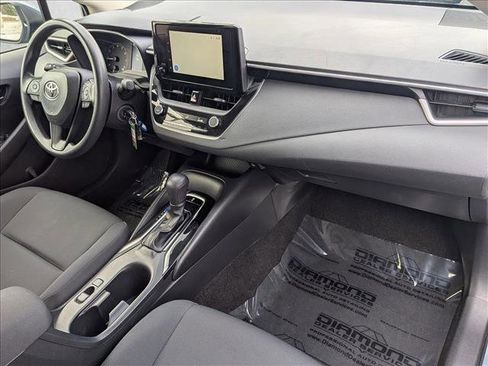 Used 2023 Toyota Corolla LE image 19