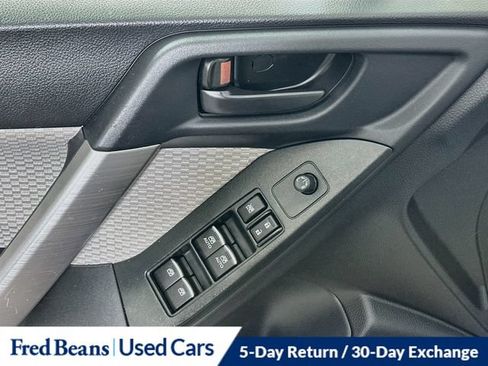 Used 2018 Subaru Forester 2.5i Premium AWD/4WD image 23