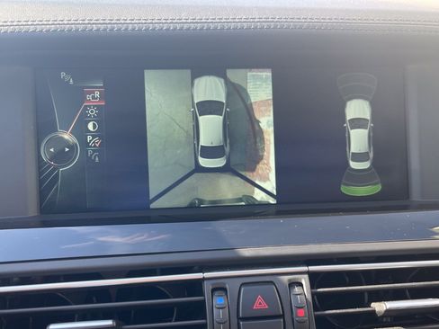 Used 2013 BMW M5 image 16