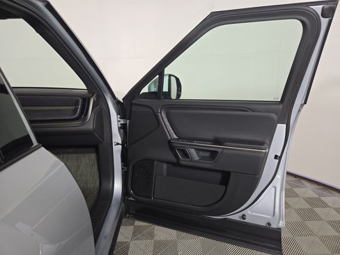 Used 2024 Rivian R1T Adventure AWD/4WD image 18