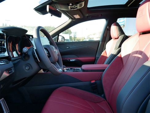 New 2025 Lexus RX 500h F Sport image 8