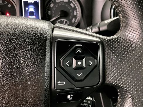 Used 2021 Toyota Tacoma TRD Off-Road w/ Technology Package AWD/4WD image 12