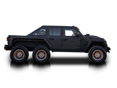 Used 2020 Jeep Wrangler Unlimited Sport AWD/4WD image 2