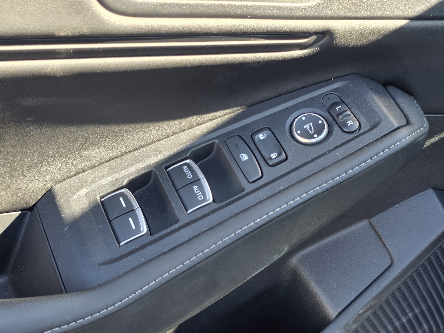 Used 2023 Honda Accord Sport image 25