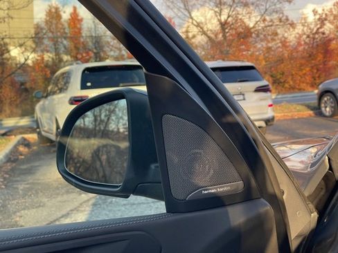 Used 2026 BMW X5 xDrive40i w/ Premium Package image 28