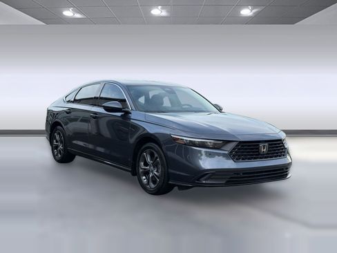 Used 2025 Honda Accord EX-L image 7