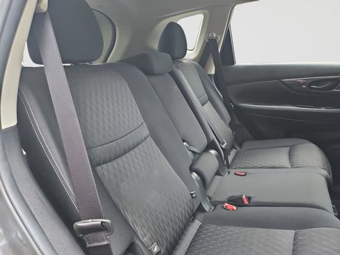Used 2020 Nissan Rogue S FWD image 44
