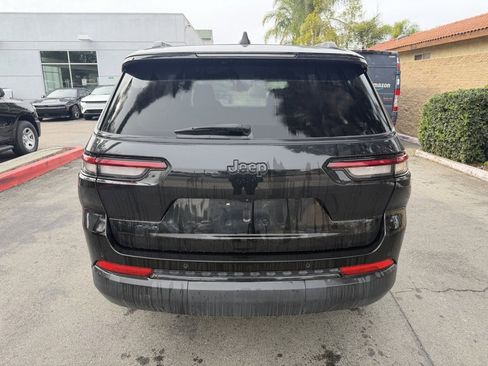 Used 2023 Jeep Grand Cherokee L Altitude image 6