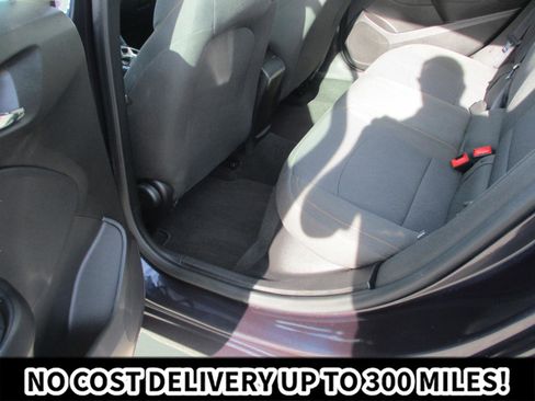 Used 2016 Chevrolet Cruze LS FWD image 15