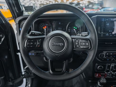 Used 2024 Jeep Wrangler Unlimited Rubicon 4xe AWD/4WD image 35