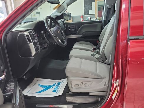 Used 2018 Chevrolet Silverado 1500 LT w/ All Star Edition image 10