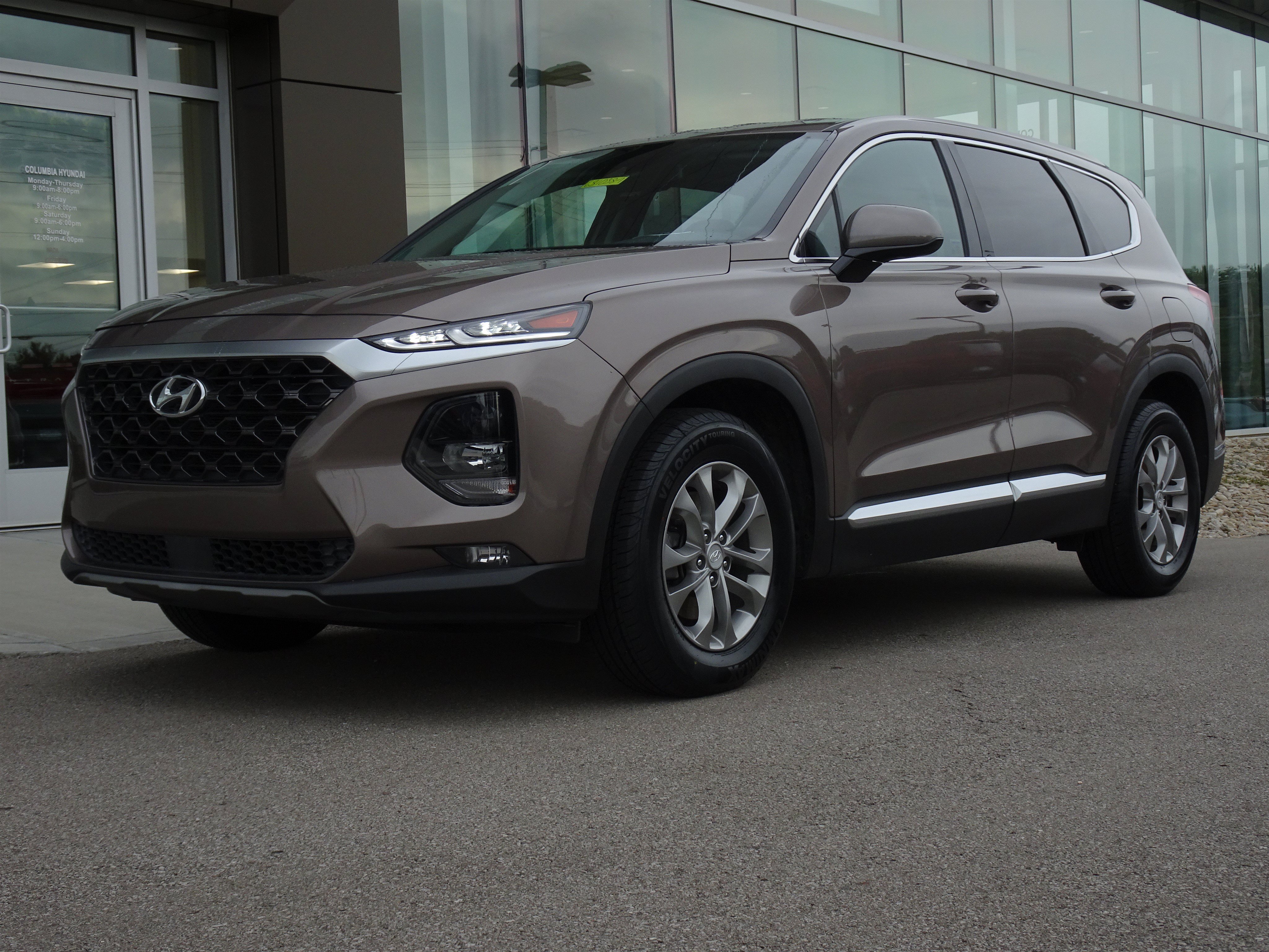 Used 2019 Hyundai Santa Fe SEL FWD image 1