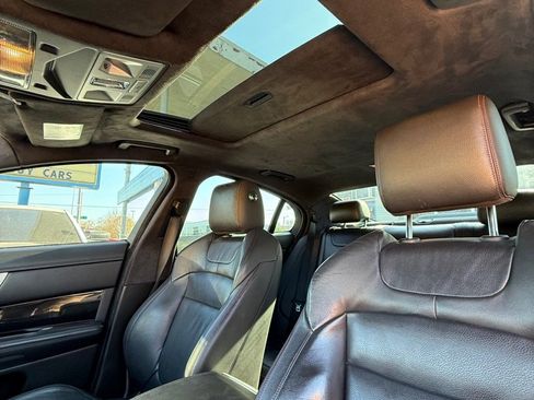 Used 2015 Jaguar XF Sport image 11