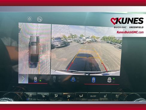 Used 2024 GMC Canyon Denali image 33